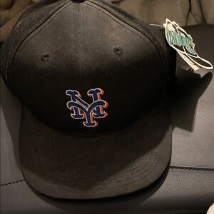 Vintage Black Mets Logo Baseball Cap